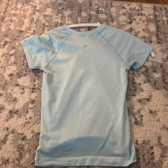 Lululemon size 4 swfitly tech - Picture 4 of 4